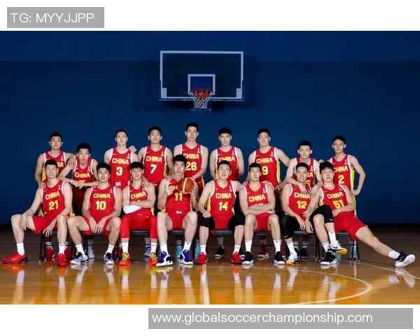 中国男篮迎战阿联酋队全力争胜展现实力与团队精神